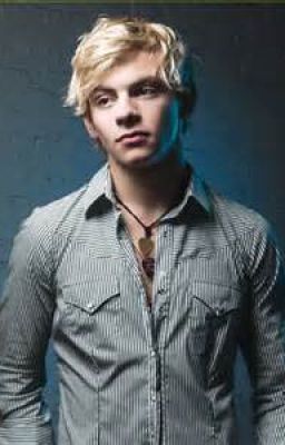 A Life of a R5er (Ross Lynch/R5/Fan Fiction)