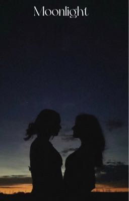 Kissing in the Moonlight// Kim Mo-Mi x Fem oc