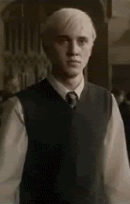 Malfoy. (A Draco Malfoy romance fanfic) 