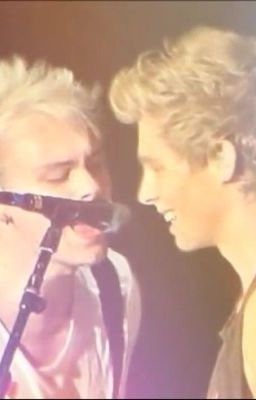 MUKE 5sos