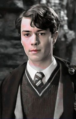 Red || Tom Riddle (DISCONTINUED)