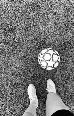 The ball at her feet 